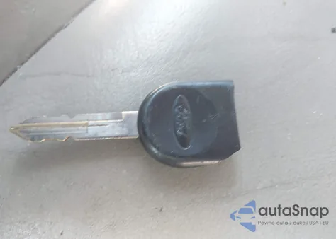 2007 Ford Crown Victoria Lx from USA, damaged, VIN 2FAFP74V67X122500